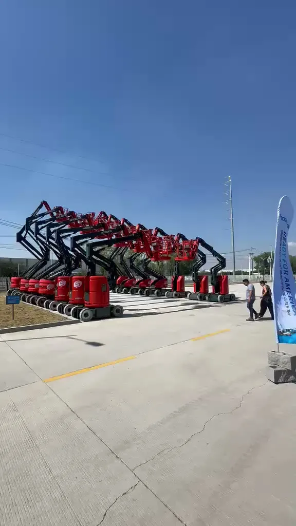 Flota de plataformas articuladas en patio operativo